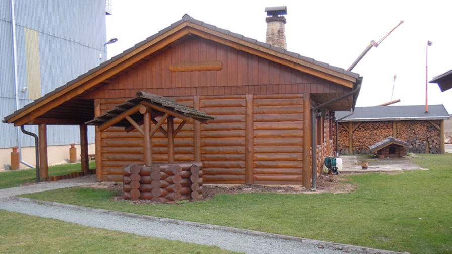 Log home sample at Hanis facility